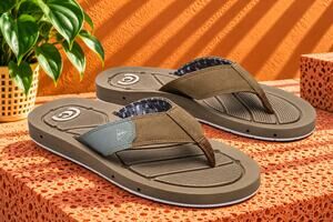 NWT Cobian Draino 3 Men's Quick-Dry Flip Flops Tan Size 10